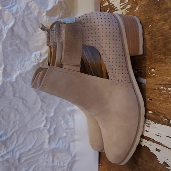 Women's Reef Voyage Breeze  Ankle Boots Size 9 - Picture 1 of 9